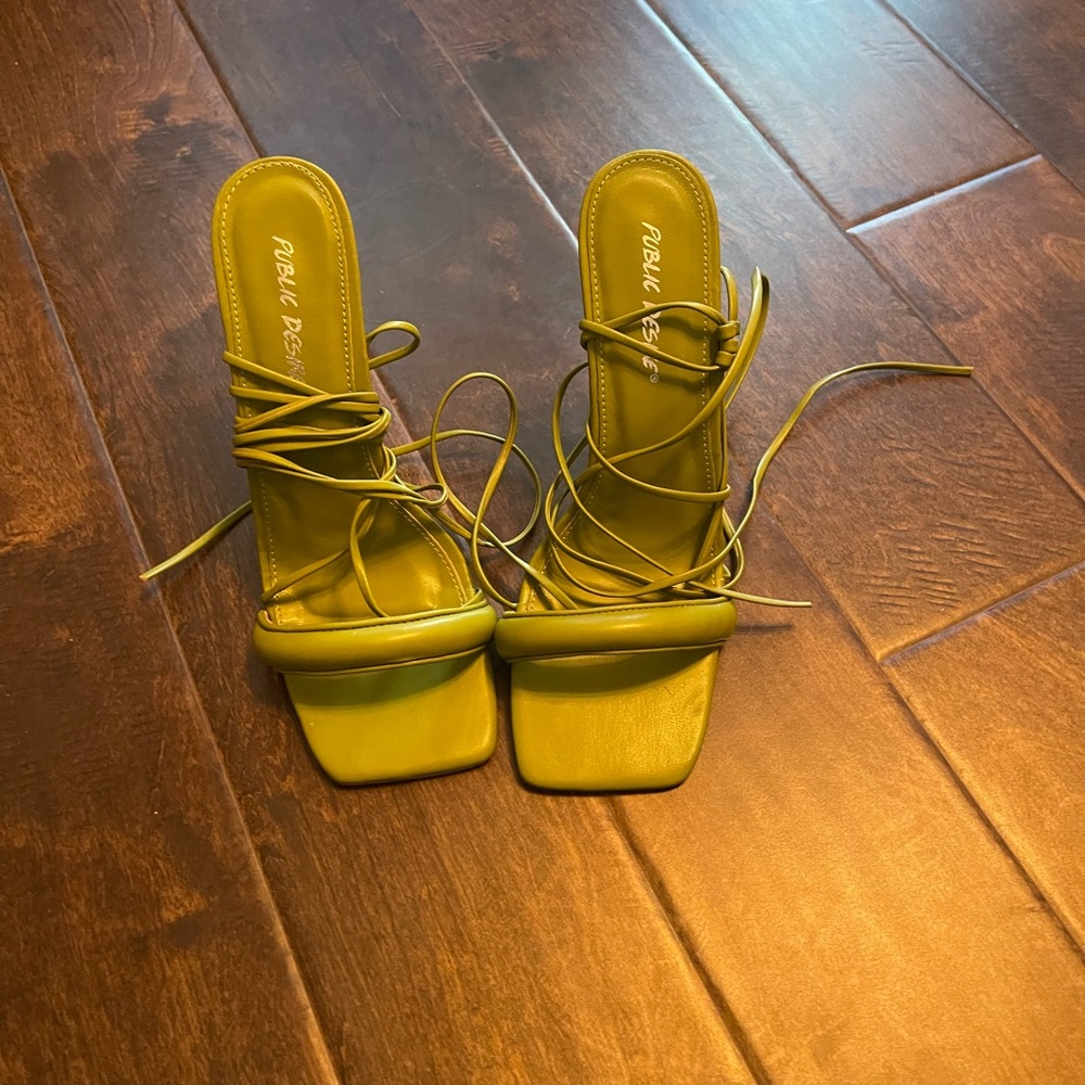 CLOSET CLEANOUT